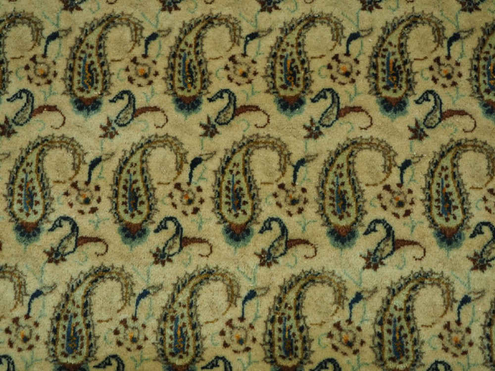 ANTIQUE KASHAN CARPET, IVORY GROUND WITH ALL OVER BOTEH DESIGN, CIRCA 1920. View VIII