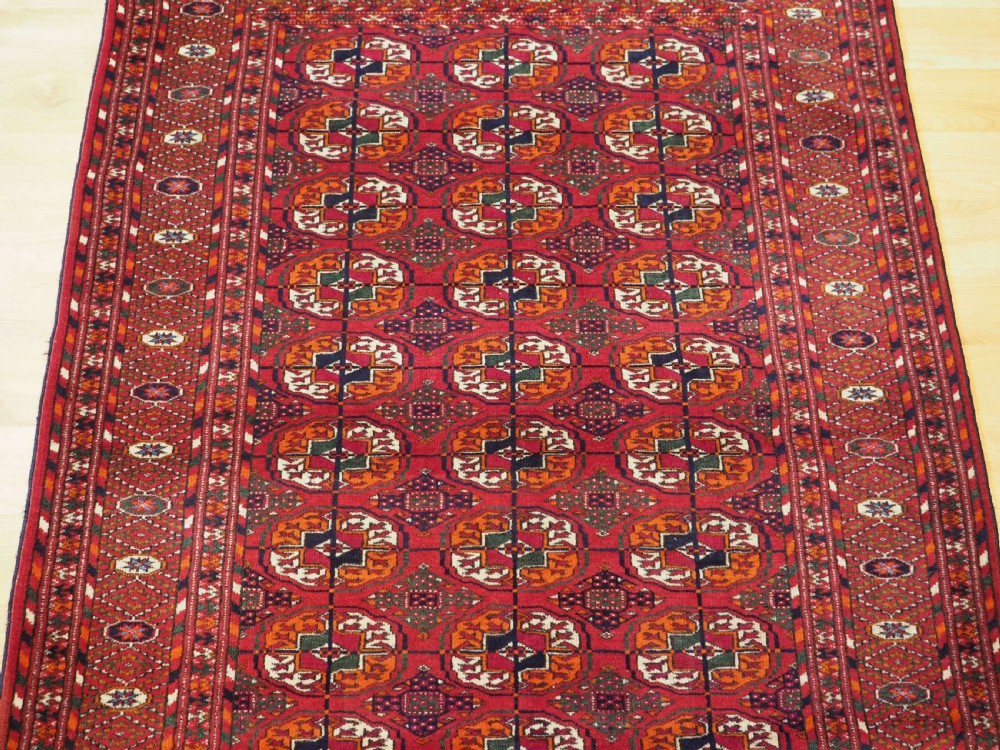ANTIQUE TEKKE TURKMEN RUG OF SMALL SIZE, CIRCA 1900/20. View III