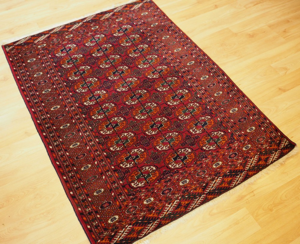 ANTIQUE TEKKE TURKMEN RUG OF SMALL SIZE, CIRCA 1900/20. View IV