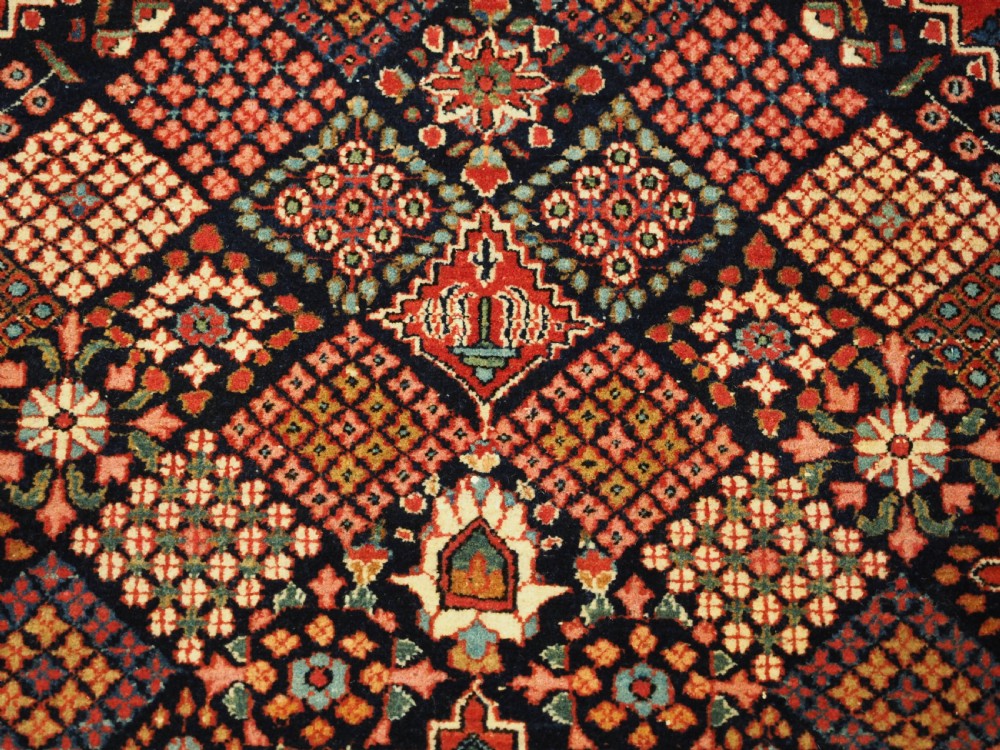 ANTIQUE KASHAN RUG WITH CLASSIC DESIGN, EXCELLENT CONDITION, CIRCA 1920. View VIII
