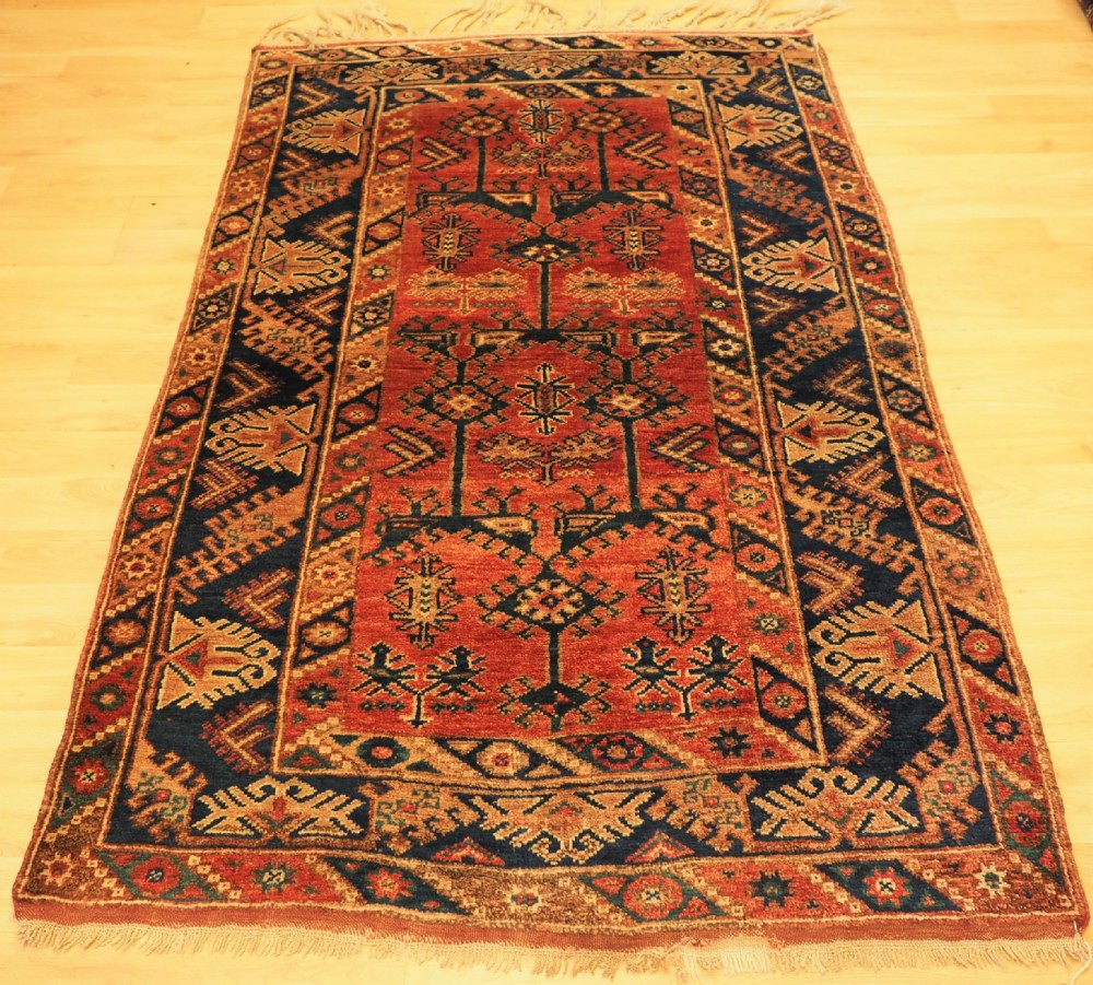 ANTIQUE TURKISH DOSEMEALTI RUG, SOFT COLOURS, ALL NATURAL DYES, CIRCA 1920.