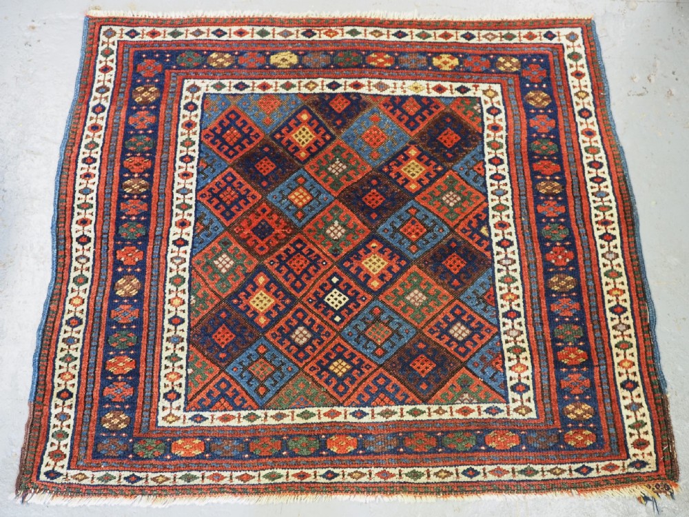 ANTIQUE JAF KURD BAG FACE WITH DIAMOND LATTICE DESIGN, CIRCA 1900.