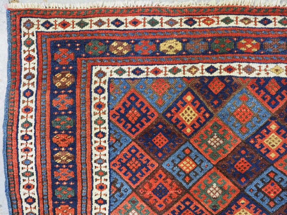 ANTIQUE JAF KURD BAG FACE WITH DIAMOND LATTICE DESIGN, CIRCA 1900. View II