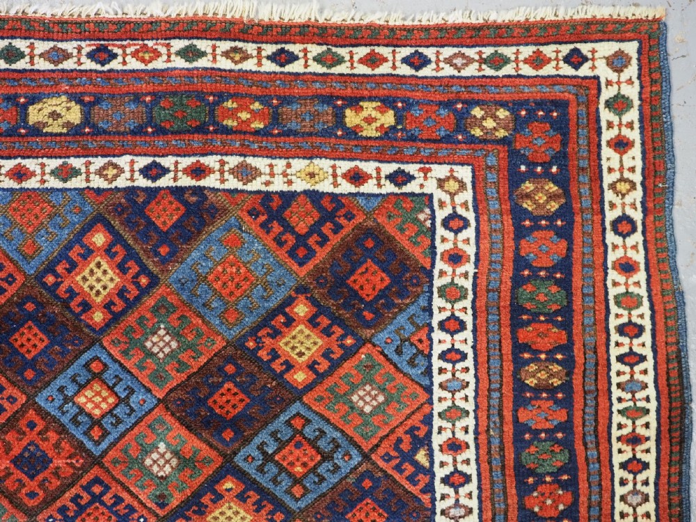 ANTIQUE JAF KURD BAG FACE WITH DIAMOND LATTICE DESIGN, CIRCA 1900. View III