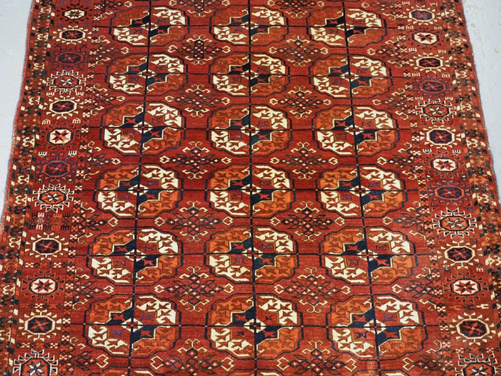ANTIQUE TEKKE TURKMEN 'DIP KHALI' RUG, SUPERB SOFT WOOL, 2ND HALF 19TH CENTURY. View III