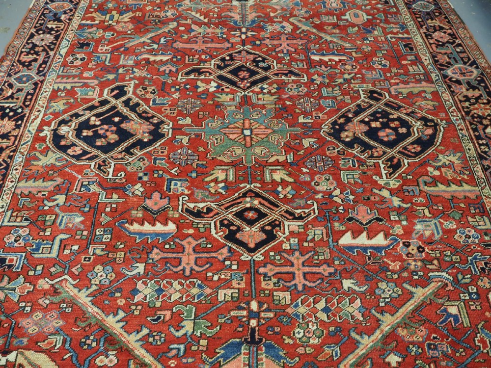 ANTIQUE HERIZ CARPET OF SCARCE DESIGN, EXCELLENT COLOUR, CIRCA 1900. View IV