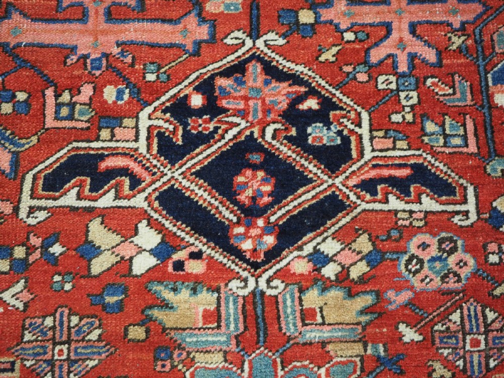 ANTIQUE HERIZ CARPET OF SCARCE DESIGN, EXCELLENT COLOUR, CIRCA 1900. View XIII