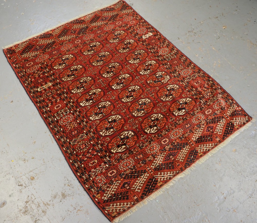 ANTIQUE TEKKE TURKMEN 'WEDDING' DOWRY RUG, WITH SILK HIGHLIGHTS, CIRCA 1900. View II