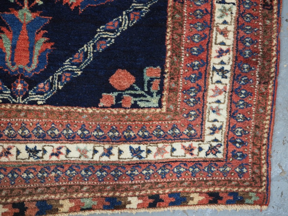 ANTIQUE AFSHAR TRIBAL RUG WITH LATTICE AND TULIP DESIGN, CIRCA 1890. View X