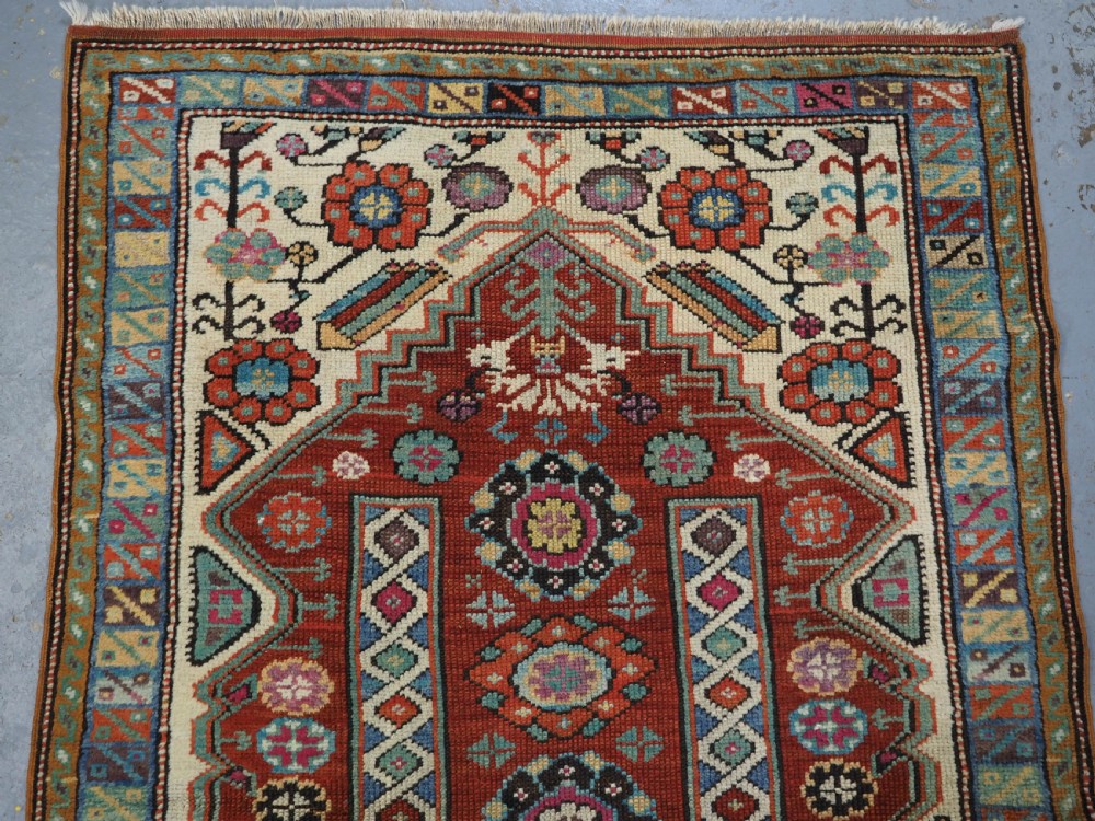ANTIQUE TURKISH MIHALICIK VILLAGE RUG, FLORAL DESIGN, CIRCA 1900. View III