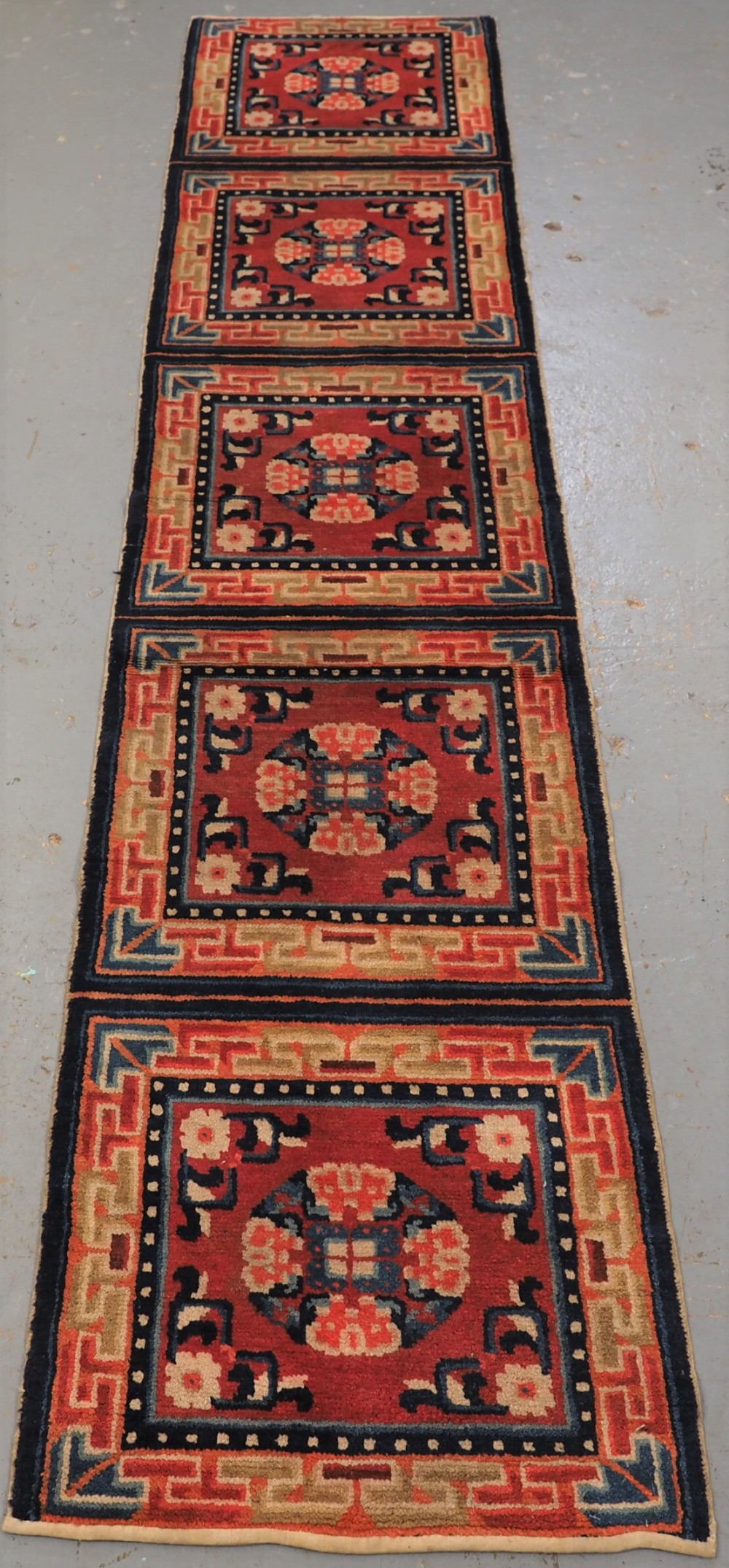 ANTIQUE CHINESE NINGXIA BENCH RUNNER, GREAT CONDITION, CIRCA 1900.
