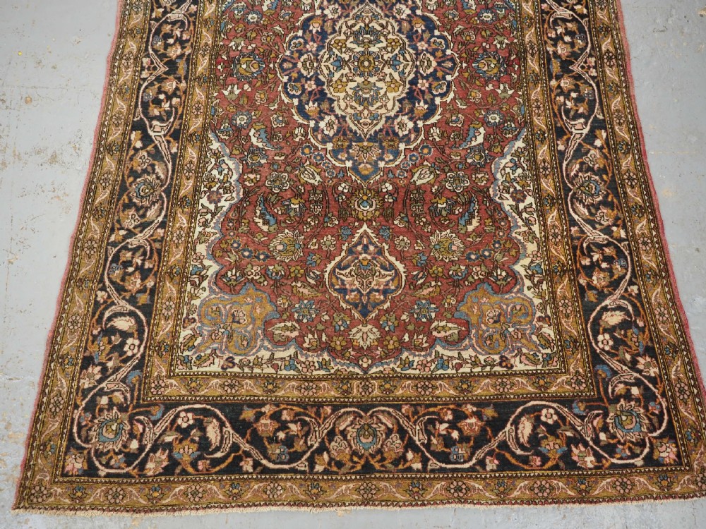 ANTIQUE ISFAHAN REGION VILLAGE RUG, TRADITIONAL DESIGN, (ONE OF A PAIR A) CIRCA 1920. View V