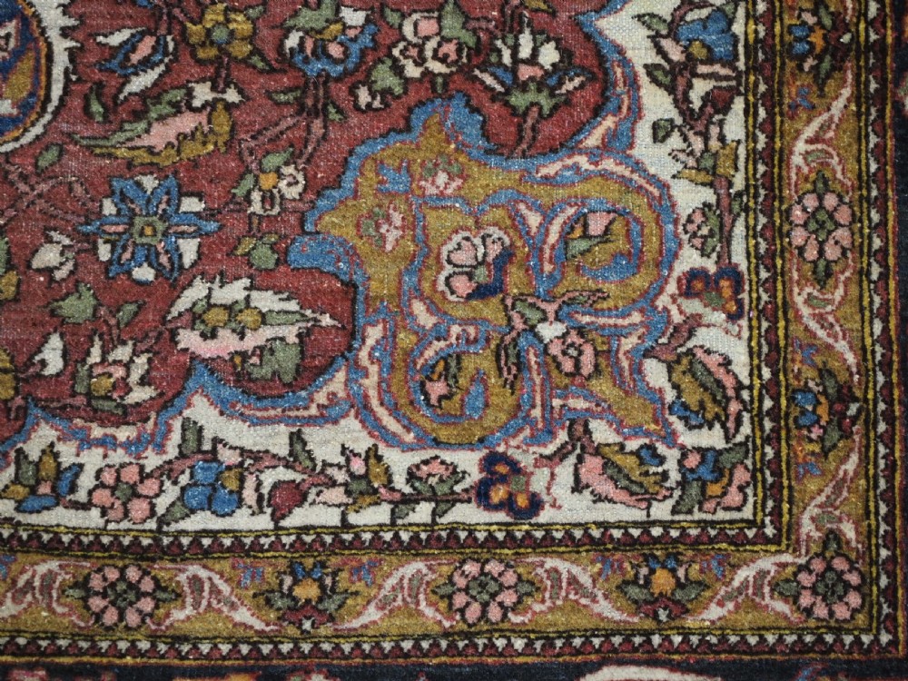 ANTIQUE ISFAHAN REGION VILLAGE RUG, TRADITIONAL DESIGN, (ONE OF A PAIR A) CIRCA 1920. View XI