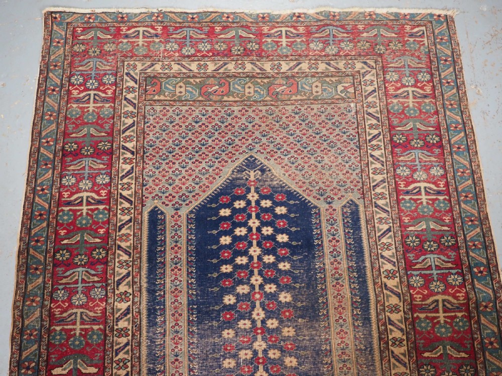 ANTIQUE TURKISH KULA VILLAGE PRAYER RUG, UNUSUAL DESIGN, 2ND HALF 19TH CENTURY. View IV