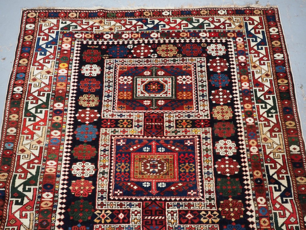 ANTIQUE CAUCASIAN SHIRVAN RUG WITH COMPARTMENT DESIGN, BAKU REGION, CIRCA 1900. View III