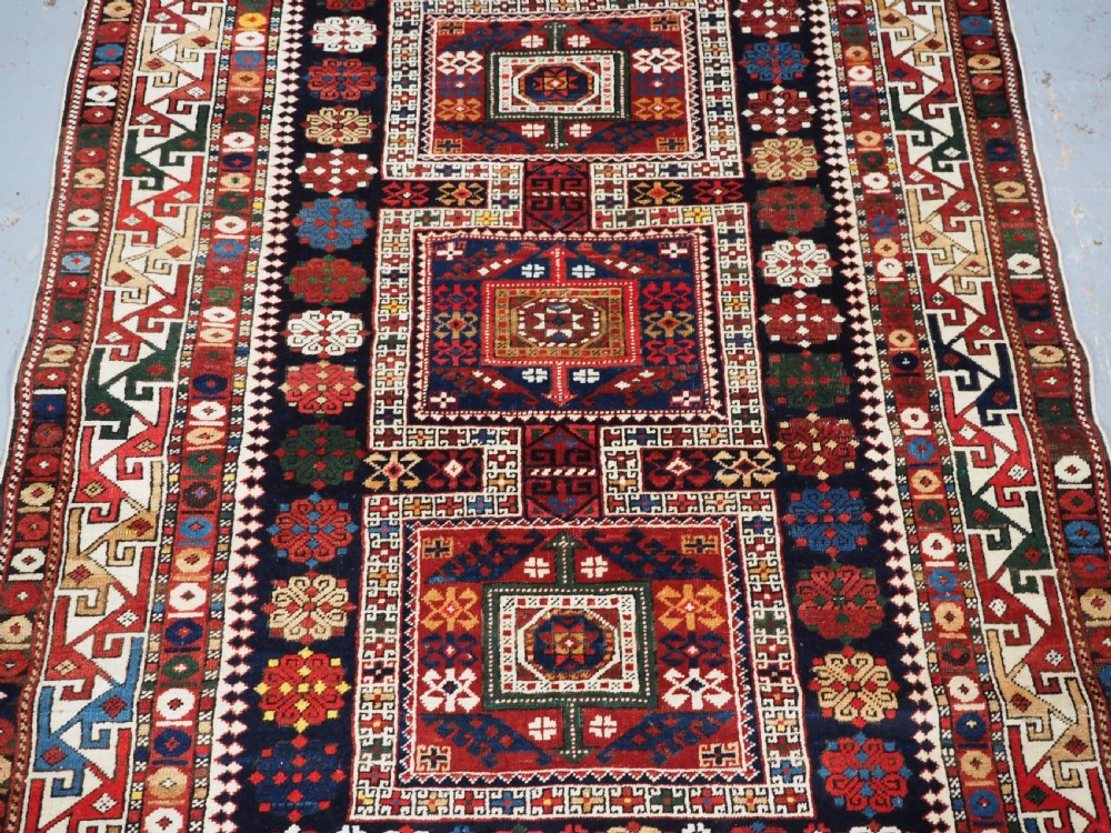 ANTIQUE CAUCASIAN SHIRVAN RUG WITH COMPARTMENT DESIGN, BAKU REGION, CIRCA 1900. View IV