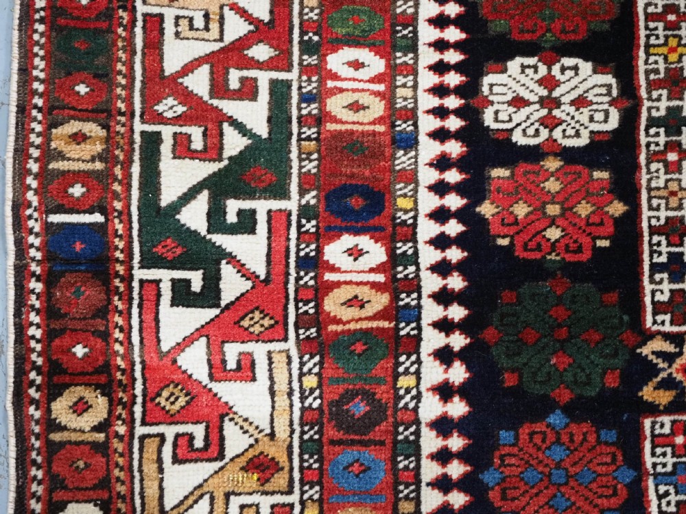 ANTIQUE CAUCASIAN SHIRVAN RUG WITH COMPARTMENT DESIGN, BAKU REGION, CIRCA 1900. View VII