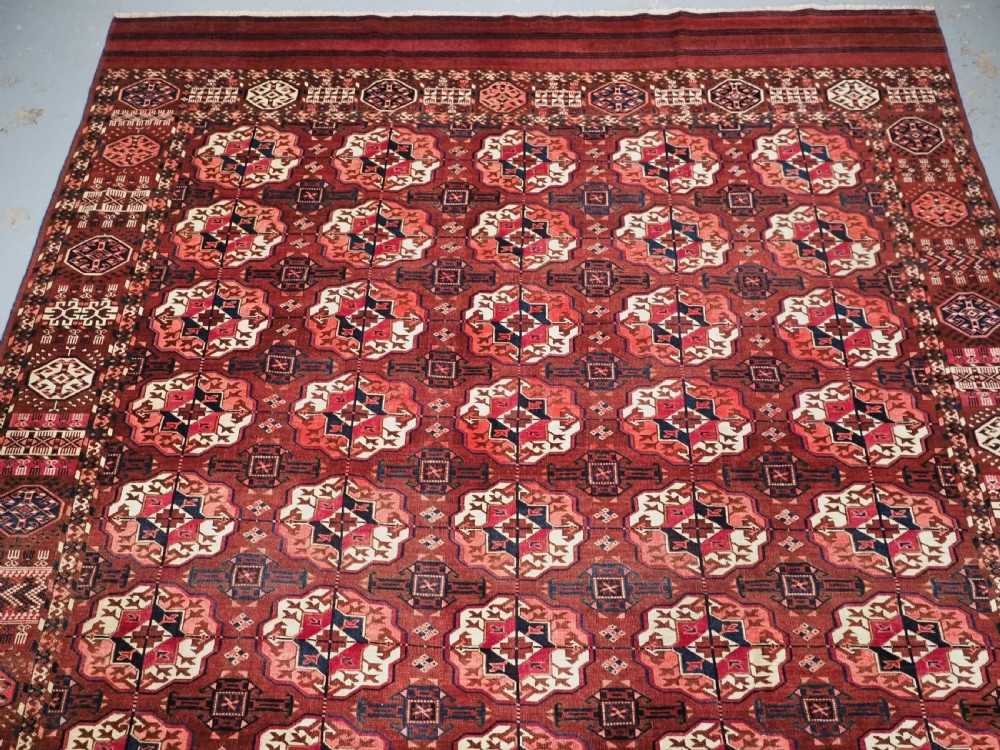 ANTIQUE TEKKE TURKMEN MAIN CARPET, SMALL ROOM SIZE, CIRCA 1880. View III
