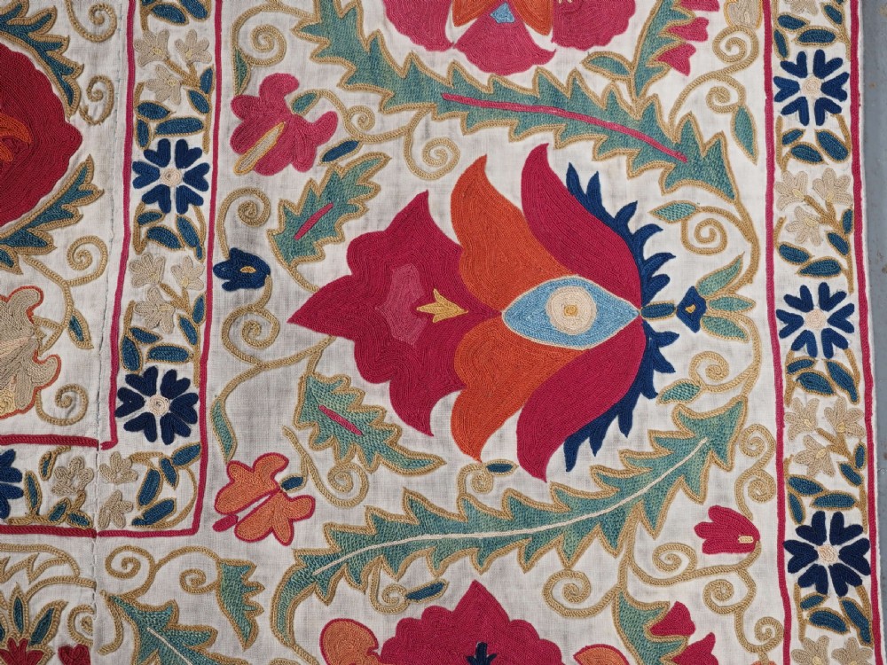 ANTIQUE UZBECK BOKHARA SUZANI, SUPERB COLOUR AND CONDITION, CIRCA 1850. View XV