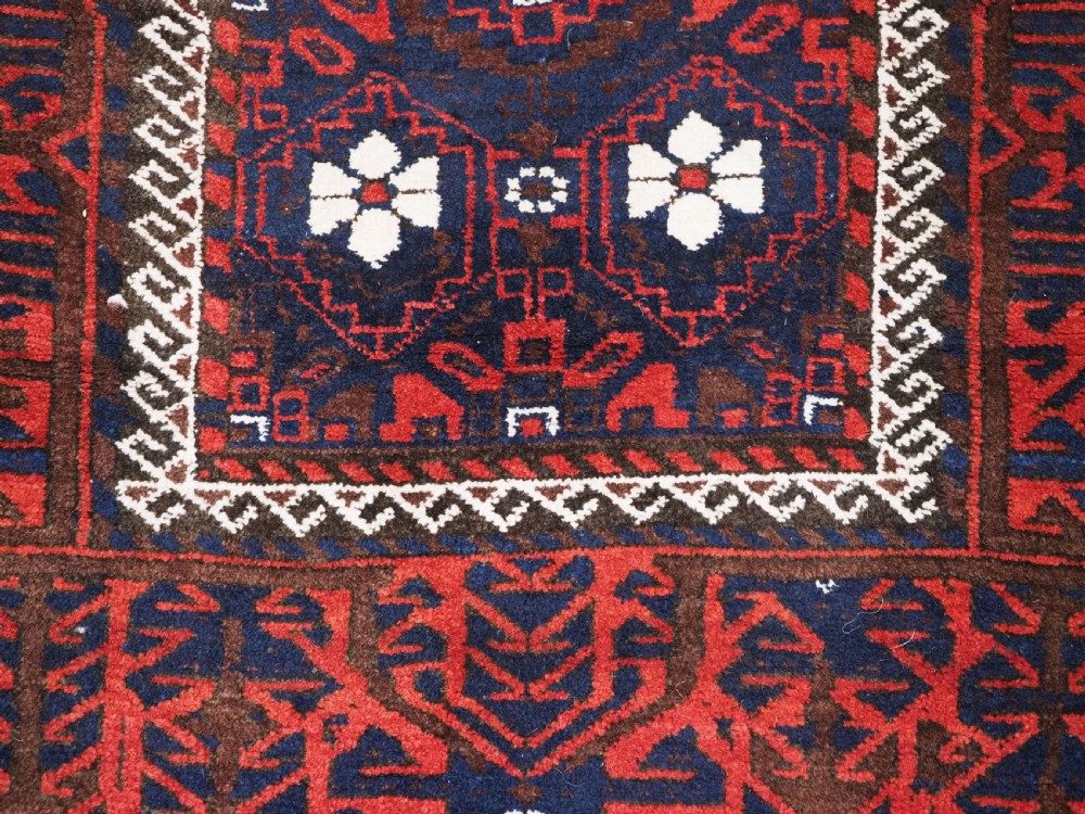 ANTIQUE BALUCH RUG WITH MINA KHANI DESIGN, CIRCA 1900. View XI