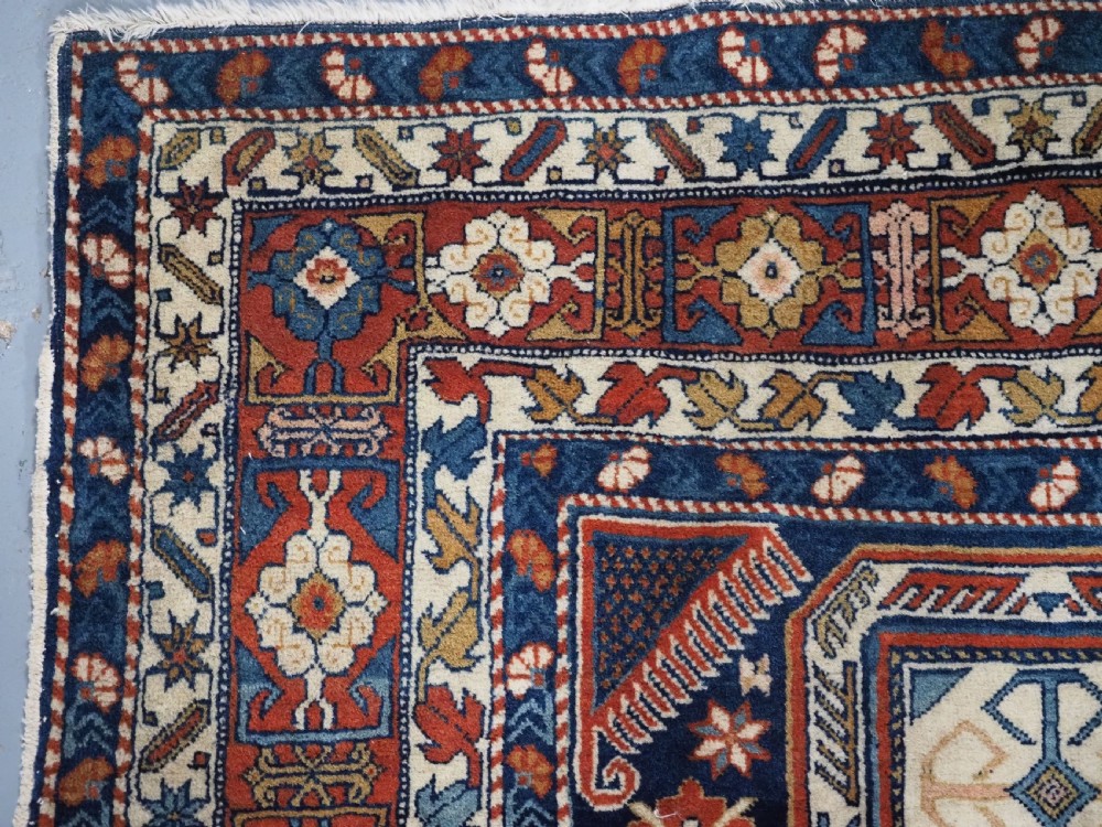 ANTIQUE CAUCASIAN SHIRVAN RUG OF SMALL SIZE, SURAHANI DESIGN, CIRCA 1900/20. View VI