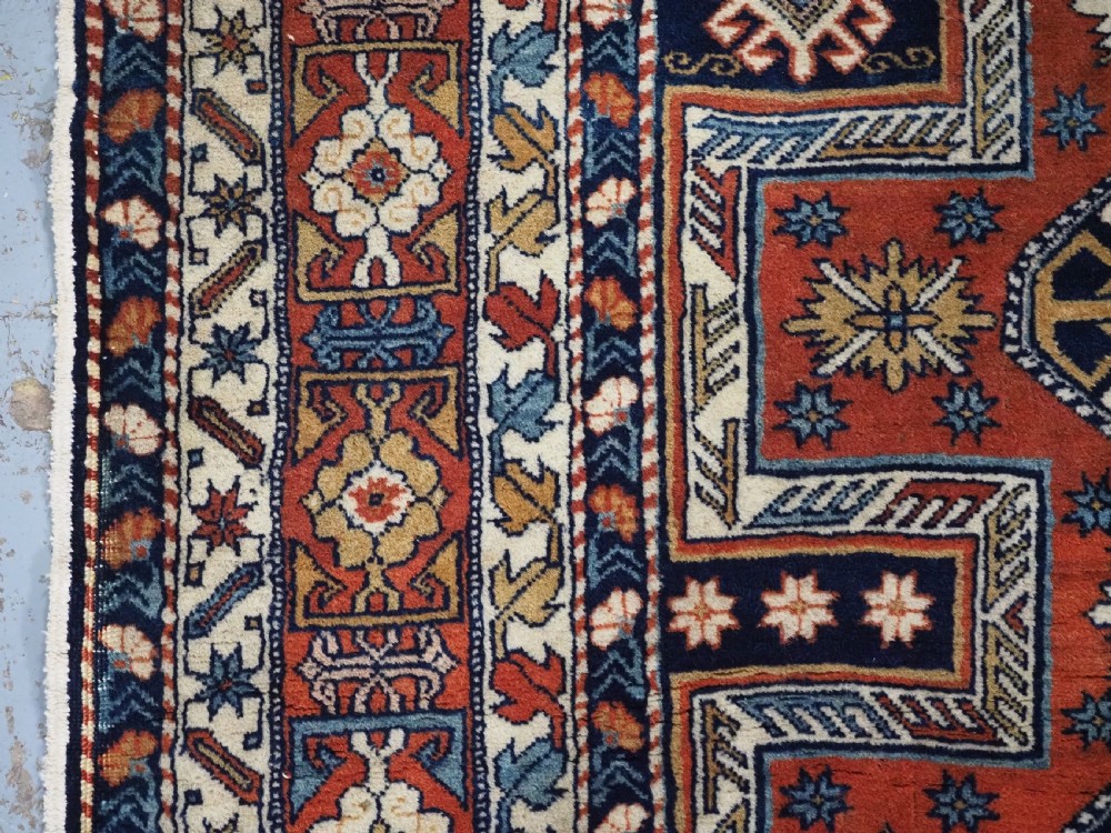 ANTIQUE CAUCASIAN SHIRVAN RUG OF SMALL SIZE, SURAHANI DESIGN, CIRCA 1900/20. View VII