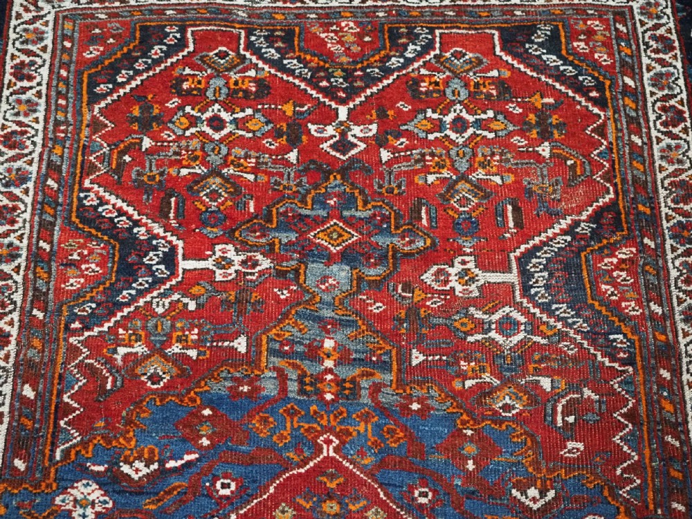 ANTIQUE KHAMSEH TRIBAL RUG, INTERESTING MEDALLION DESIGN, CIRCA 1900. View VIII
