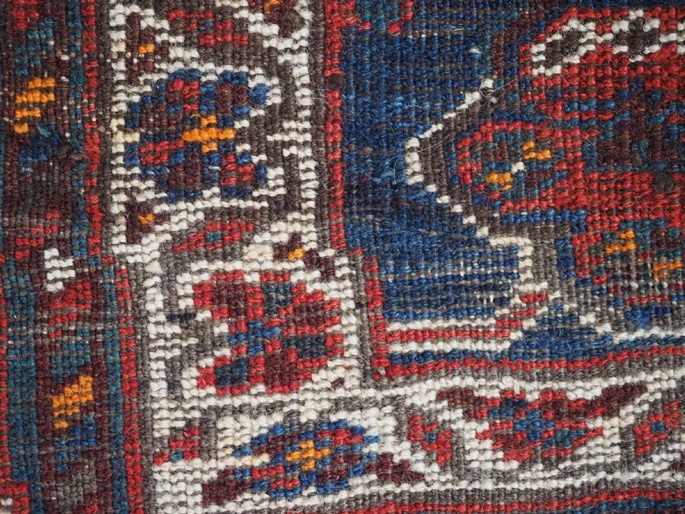 ANTIQUE KHAMSEH TRIBAL RUG, INTERESTING MEDALLION DESIGN, CIRCA 1900. View XIV