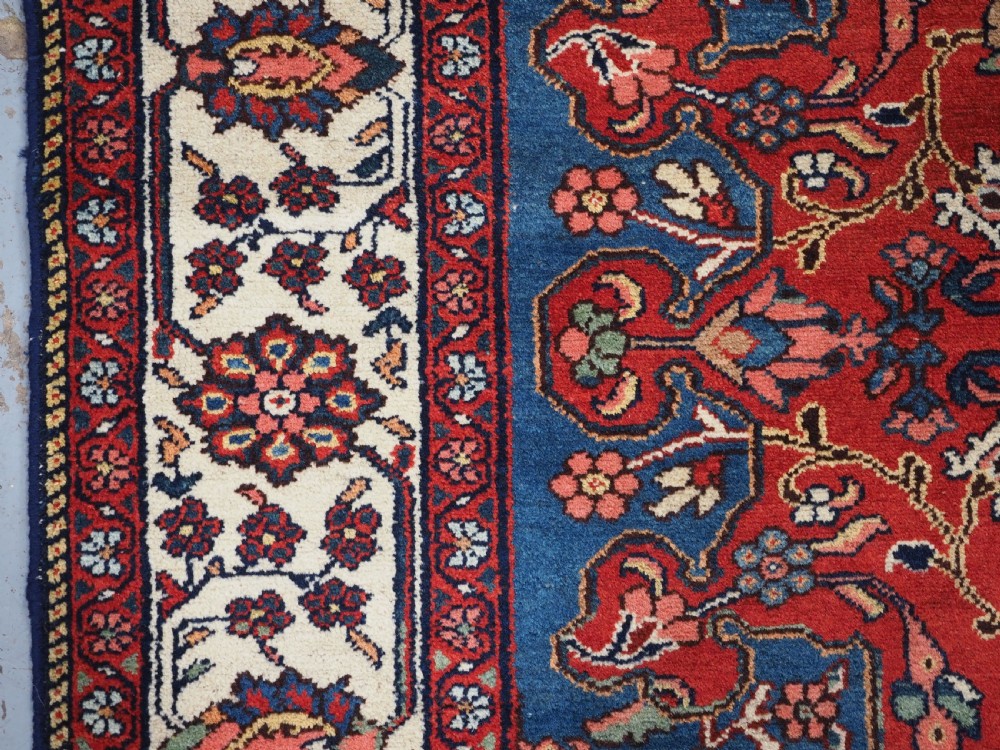 ANTIQUE TAFRESH VILLAGE RUG WITH SUPERB COLOUR, CIRCA 1920. View VII