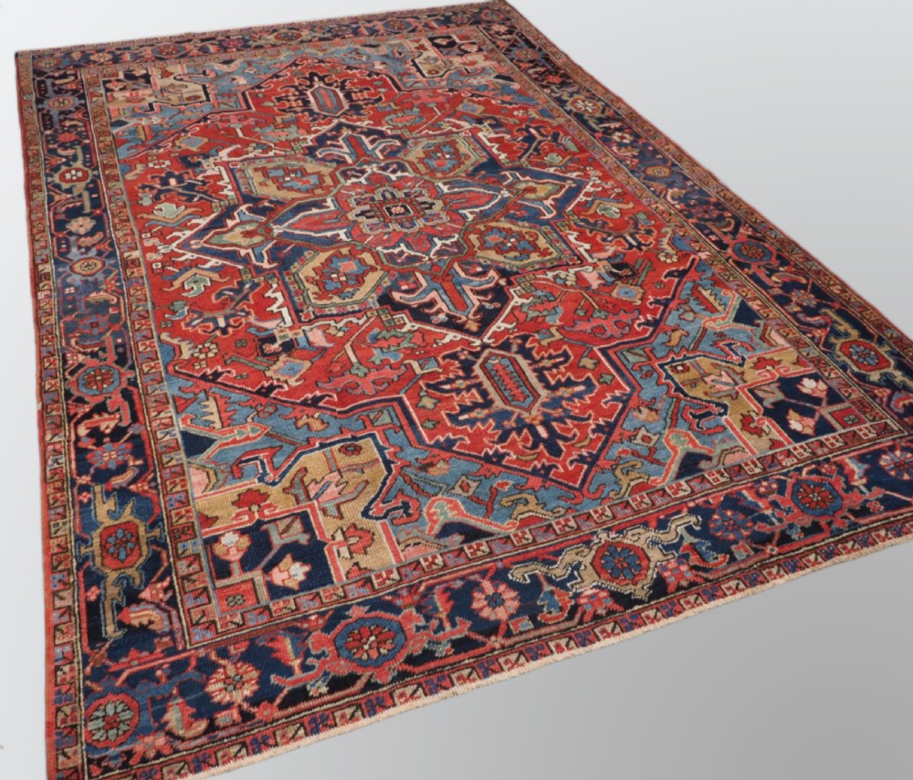 ANTIQUE HERIZ CARPET OF SMALL ROOM SIZE, SUPERB COLOUR, CIRCA 1900. View II