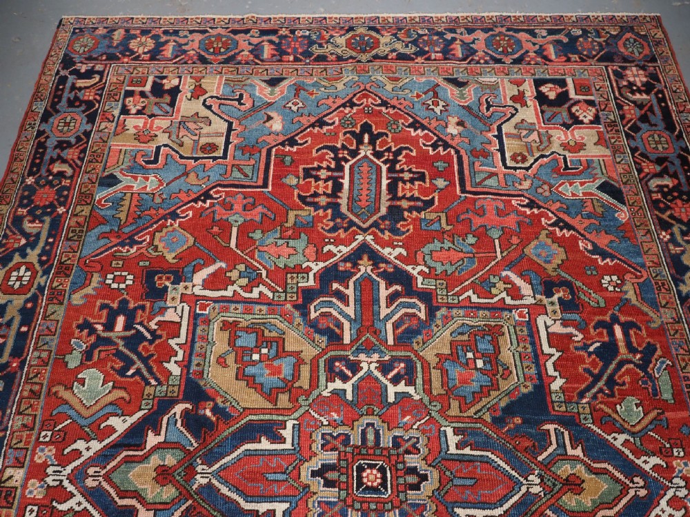 ANTIQUE HERIZ CARPET OF SMALL ROOM SIZE, SUPERB COLOUR, CIRCA 1900. View V