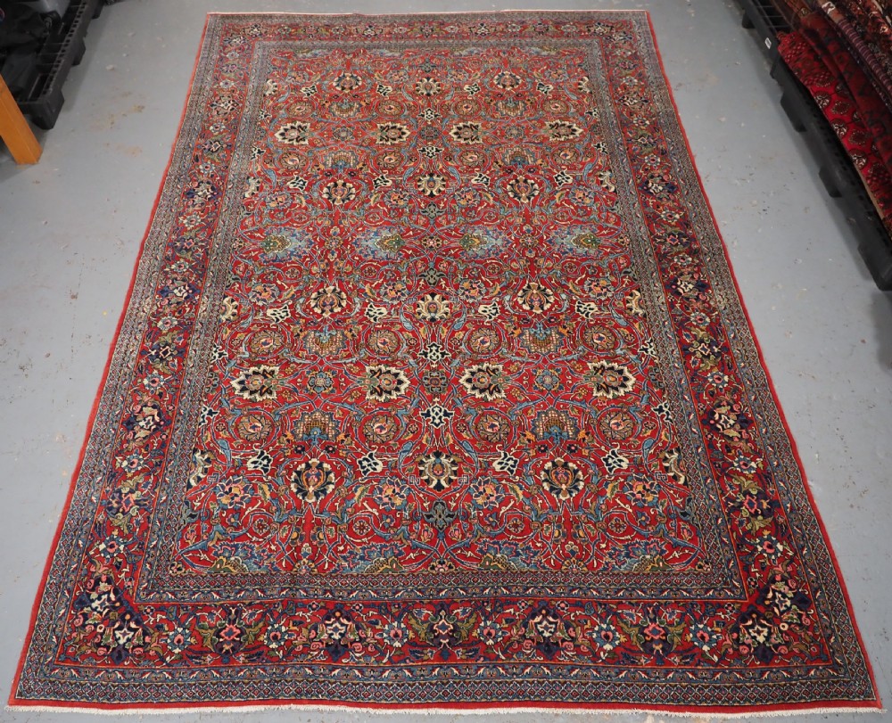 OLD TABRIZ CARPET, VERY FINE WEAVE, SOFT WOOL, ALL OVER DESIGN, CIRCA 1930. View III