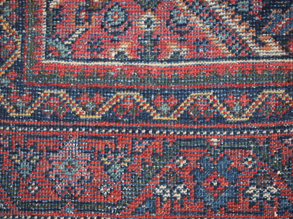 ANTIQUE MAHAL RUG WITH SMALL MEDALLION & FLORAL DESIGN, CIRCA 1920. View XII
