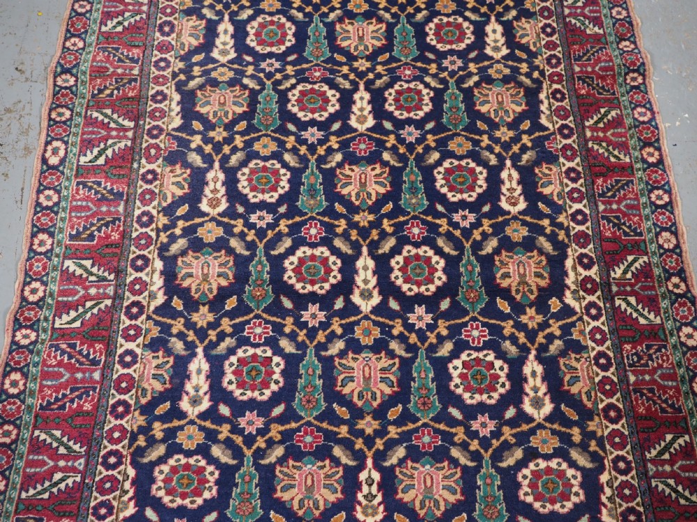 ANTIQUE TURKISH KAYSERI RUG WITH FLOWER AND SHRUB DESIGN, CIRCA 1920. View IV