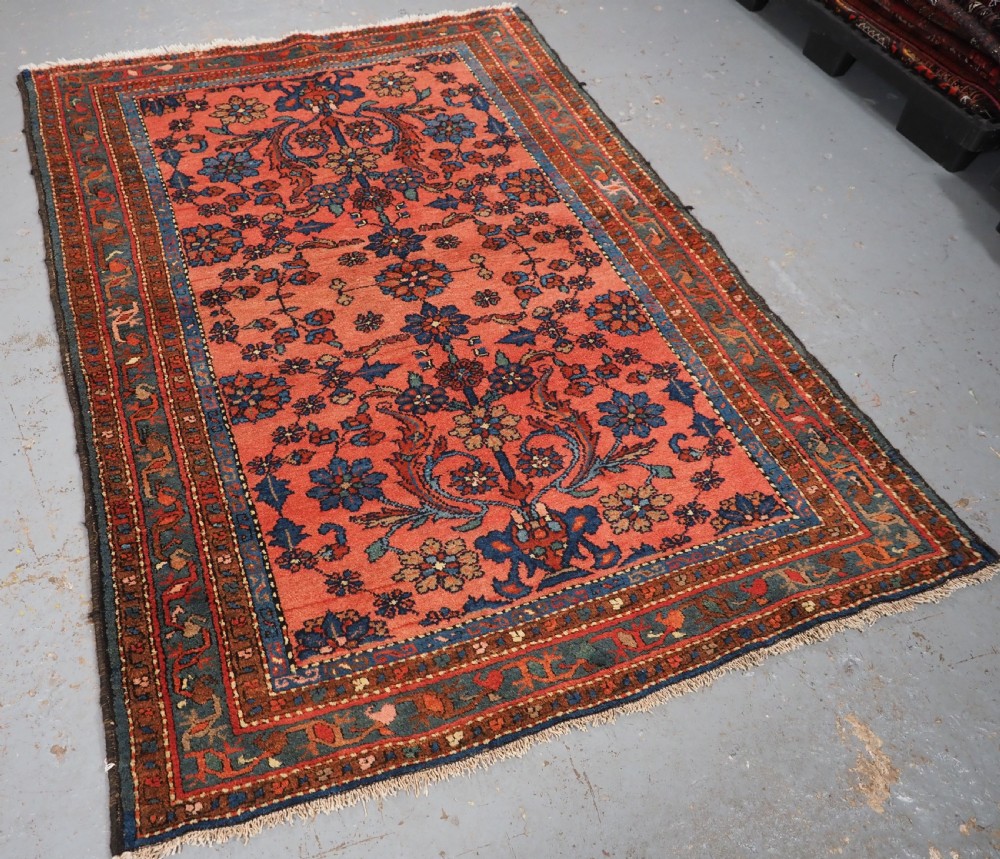 ANTIQUE HAMADAN RUG WITH FLORAL VASE DESIGN, CIRCA 1920. View II