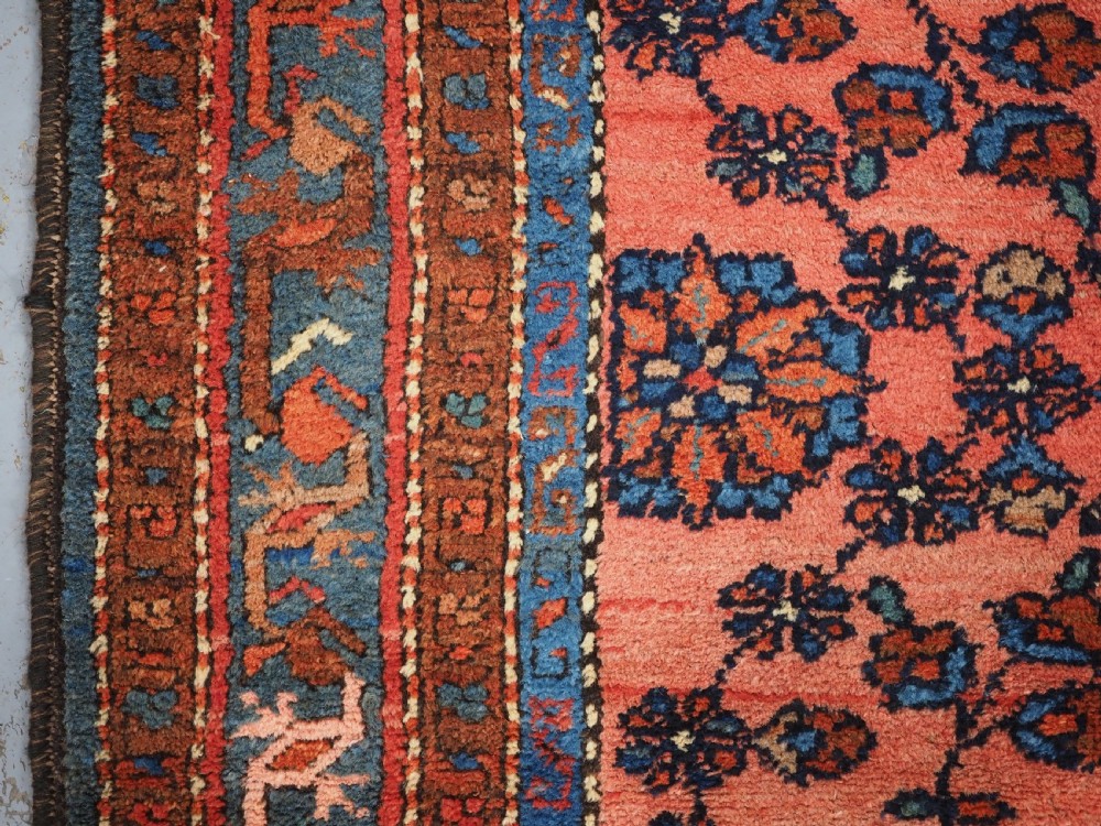ANTIQUE HAMADAN RUG WITH FLORAL VASE DESIGN, CIRCA 1920. View VII