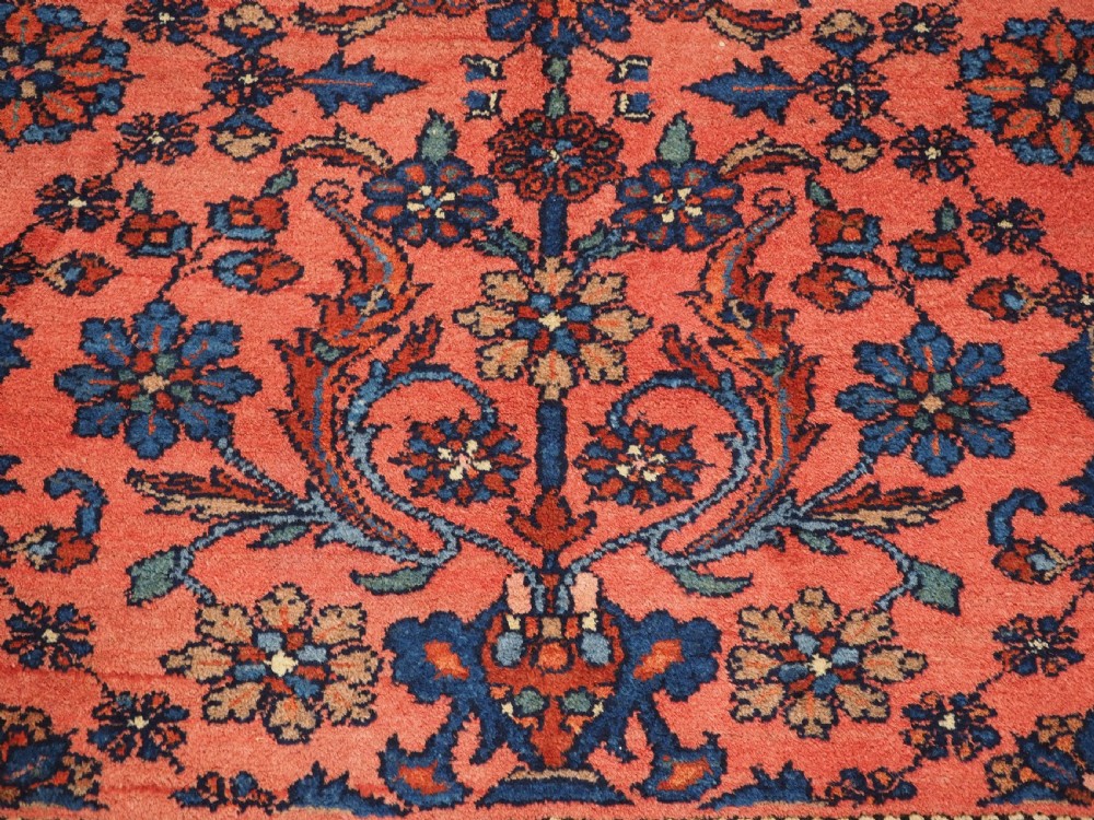 ANTIQUE HAMADAN RUG WITH FLORAL VASE DESIGN, CIRCA 1920. View X