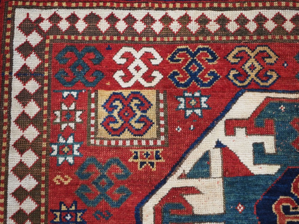 ANTIQUE CAUCASIAN TRIPLE MEDALLION KAZAK RUG, CLASSIC DESIGN, 2ND HALF 19TH CENTURY. View VIII