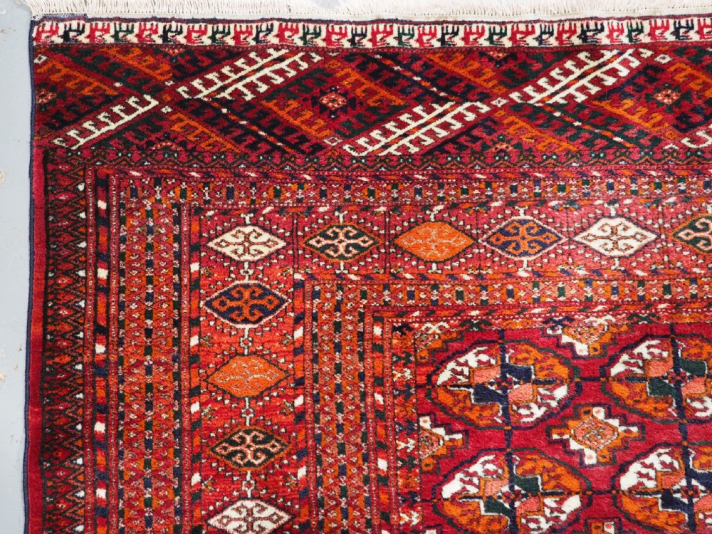 OLD TEKKE TURKMEN RUG, ROWS OF SMALL ANIMALS, CIRCA 1920/30. View VI