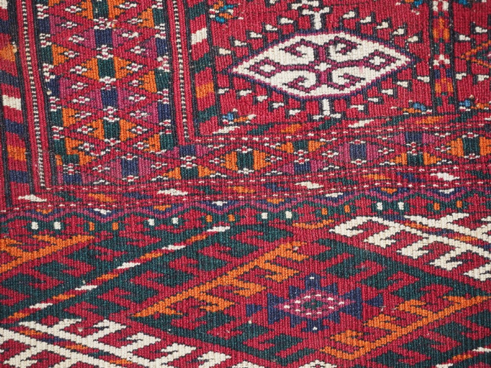 OLD TEKKE TURKMEN RUG, ROWS OF SMALL ANIMALS, CIRCA 1920/30. View XII