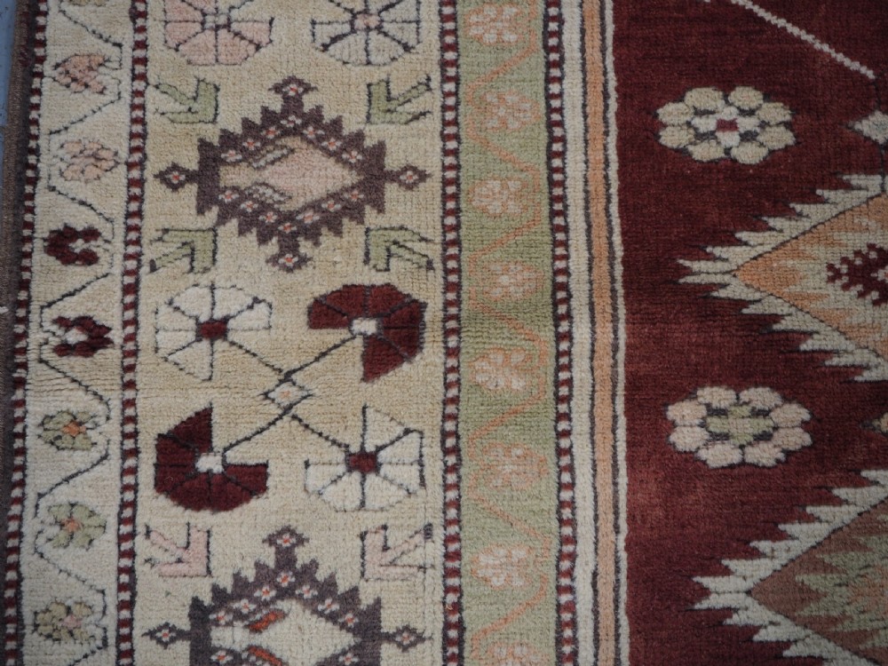 OLD TURKISH MILAS PRAYER RUG OF TRADITIONAL DESIGN, CIRCA 1920/30. View VII