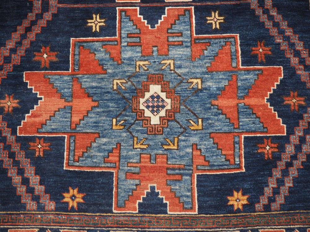ANTIQUE CAUCASIAN DERBENT RUG WITH LESGHI STAR DESIGN, CIRCA 1900. View XI