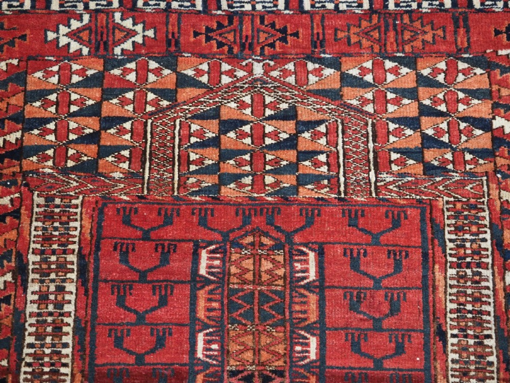 ANTIQUE TEKKE TURKMEN 'ENSI' DOOR RUG, GOOD COLOUR, CIRCA 1880. View VII