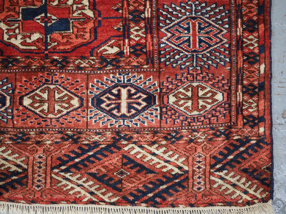ANTIQUE TEKKE TURKMEN MAIN CARPET, SMALL SIZE WITH GOOD COLOUR, CIRCA 1890. View XI