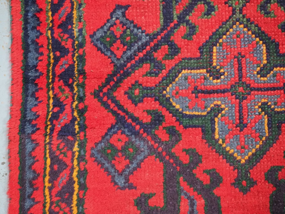 ANTIQUE TURKISH OUSHAK RUG / RUNNER OF SMALL SIZE, TRADITIONAL DESIGN, CIRCA 1920. View VII