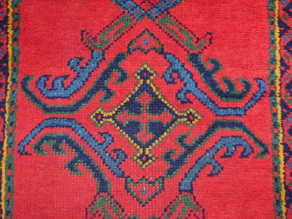 ANTIQUE TURKISH OUSHAK RUG / RUNNER OF SMALL SIZE, TRADITIONAL DESIGN, CIRCA 1920. View VIII