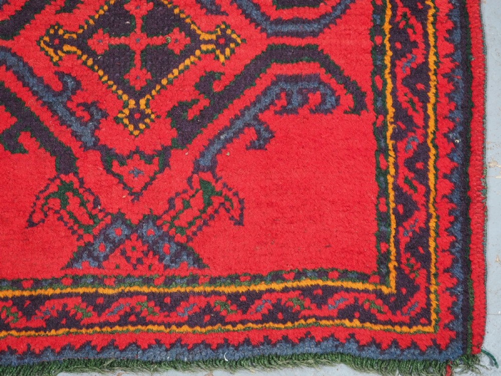 ANTIQUE TURKISH OUSHAK RUG / RUNNER OF SMALL SIZE, TRADITIONAL DESIGN, CIRCA 1920. View XI