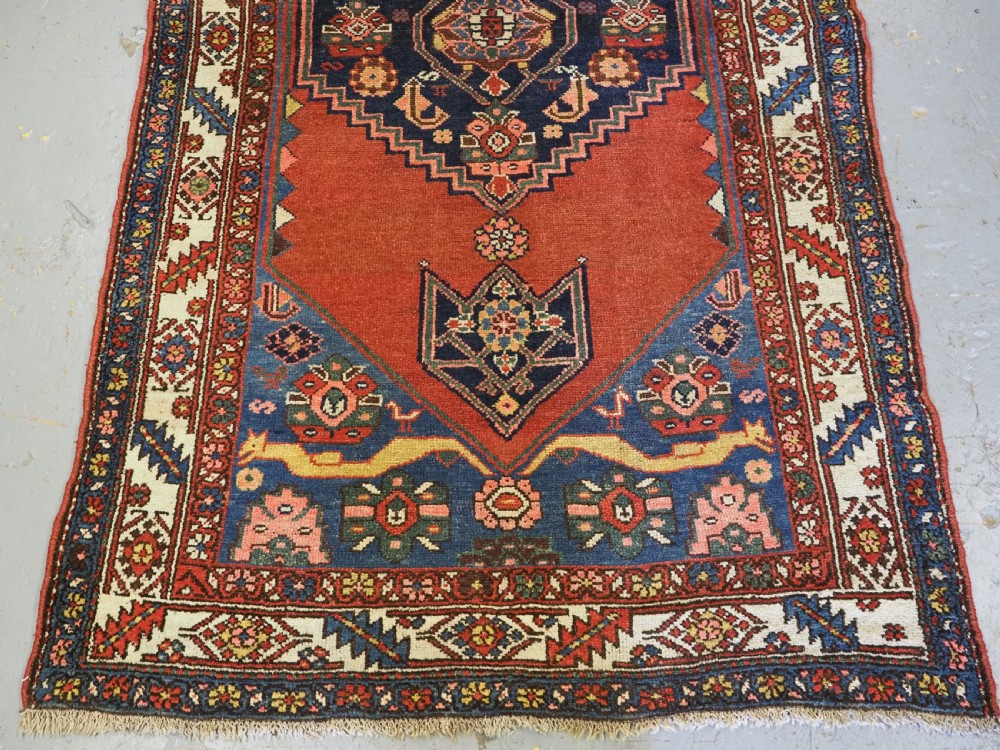 ANTIQUE HAMADAN REGION VILLAGE RUG, CLASSIC BIJAR DESIGN, CIRCA 1900-20. View IV