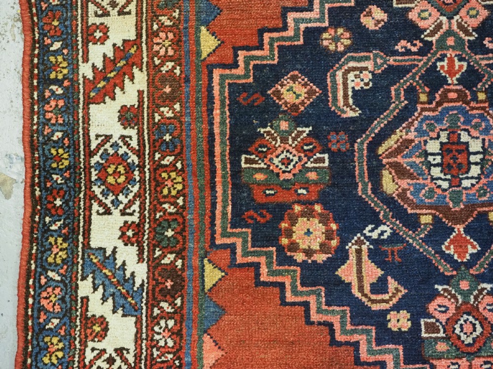 ANTIQUE HAMADAN REGION VILLAGE RUG, CLASSIC BIJAR DESIGN, CIRCA 1900-20. View VII
