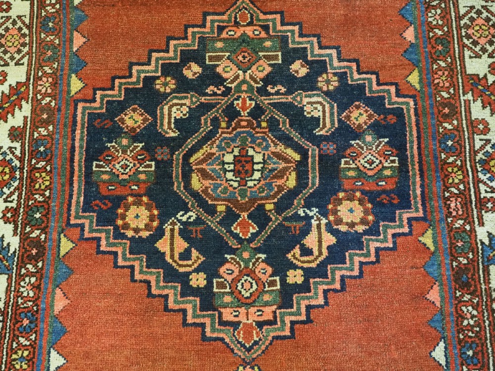 ANTIQUE HAMADAN REGION VILLAGE RUG, CLASSIC BIJAR DESIGN, CIRCA 1900-20. View IX